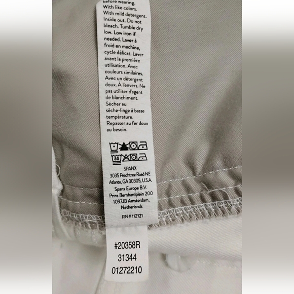 SPANX White Twill Shorts Size Large Pullon Shaping - Picture 5 of 5